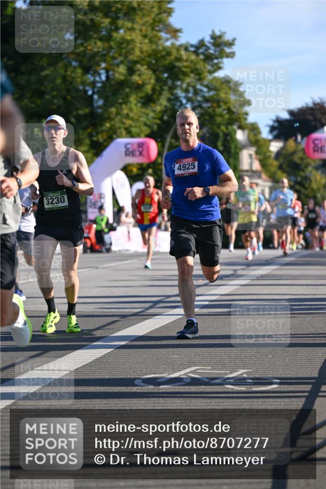 07.09.2025 - BARMER Alsterlauf Dr. Thomas Lammeyer http://msf.ph/oto/8707277 07.09.2025 09:27:09 Laufen 3230, 4925 meine-sportfotos.de