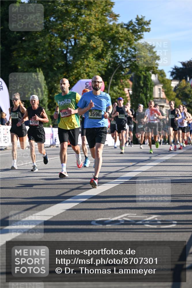 07.09.2025 - BARMER Alsterlauf Dr. Thomas Lammeyer http://msf.ph/oto/8707301 07.09.2025 09:27:14 Laufen 4885, 4732, 2953, 200, 3596, 4569 meine-sportfotos.de