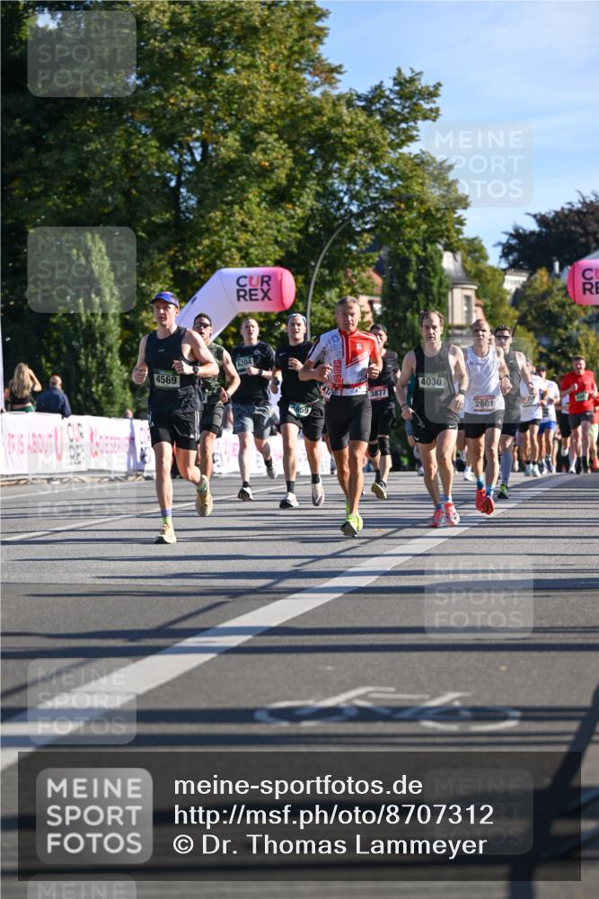 07.09.2025 - BARMER Alsterlauf Dr. Thomas Lammeyer http://msf.ph/oto/8707312 07.09.2025 09:27:16 Laufen 4569, 6204, 3877, 4030, 2601 meine-sportfotos.de