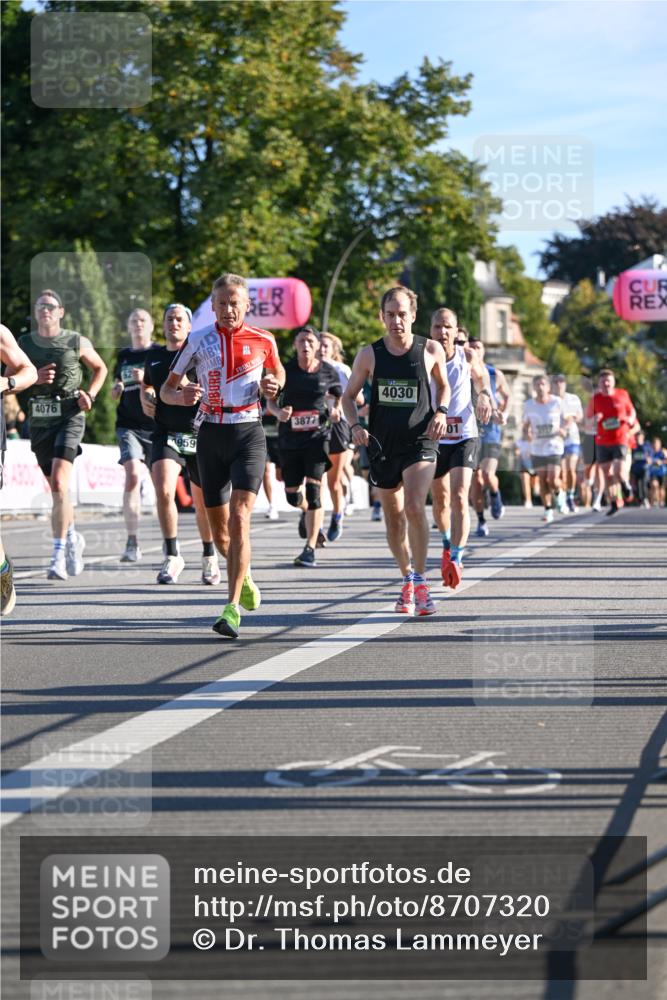 07.09.2025 - BARMER Alsterlauf Dr. Thomas Lammeyer http://msf.ph/oto/8707320 07.09.2025 09:27:18 Laufen 4076, 959, 3877, 4030, 401 meine-sportfotos.de