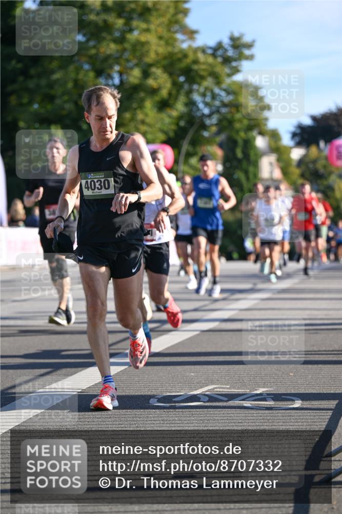 07.09.2025 - BARMER Alsterlauf Dr. Thomas Lammeyer http://msf.ph/oto/8707332 07.09.2025 09:27:19 Laufen 36, 4030 meine-sportfotos.de