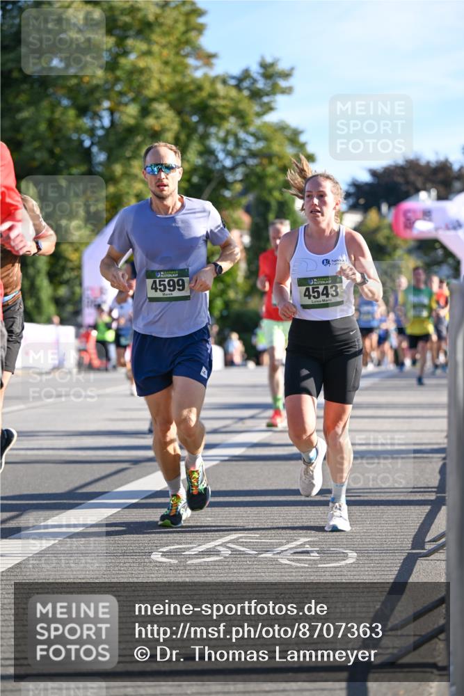 07.09.2025 - BARMER Alsterlauf Dr. Thomas Lammeyer http://msf.ph/oto/8707363 07.09.2025 09:27:25 Laufen 4599, 4543 meine-sportfotos.de
