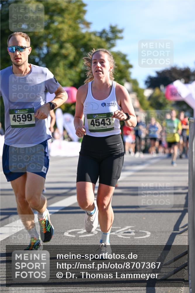 07.09.2025 - BARMER Alsterlauf Dr. Thomas Lammeyer http://msf.ph/oto/8707367 07.09.2025 09:27:26 Laufen 136, 4599, 36, 4543 meine-sportfotos.de
