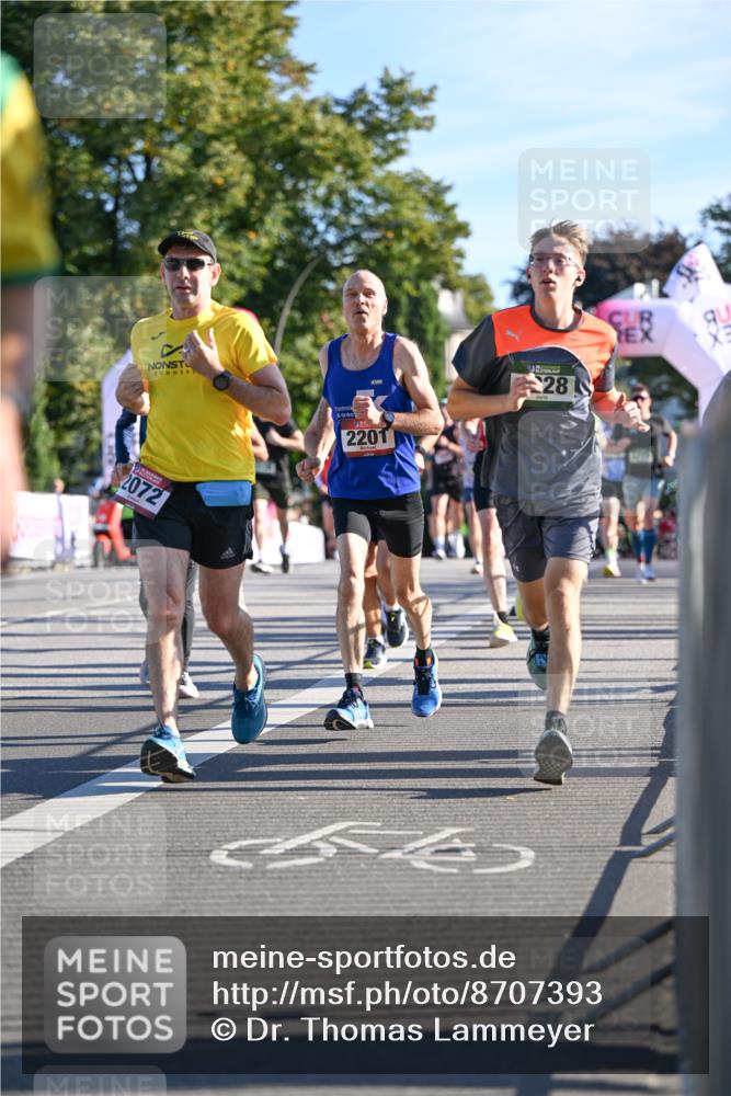 07.09.2025 - BARMER Alsterlauf Dr. Thomas Lammeyer http://msf.ph/oto/8707393 07.09.2025 09:27:32 Laufen 2072, 2201, 28 meine-sportfotos.de