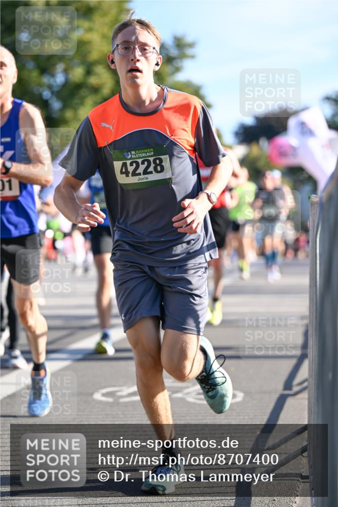 07.09.2025 - BARMER Alsterlauf Dr. Thomas Lammeyer http://msf.ph/oto/8707400 07.09.2025 09:27:33 Laufen 01, 36, 4228 meine-sportfotos.de