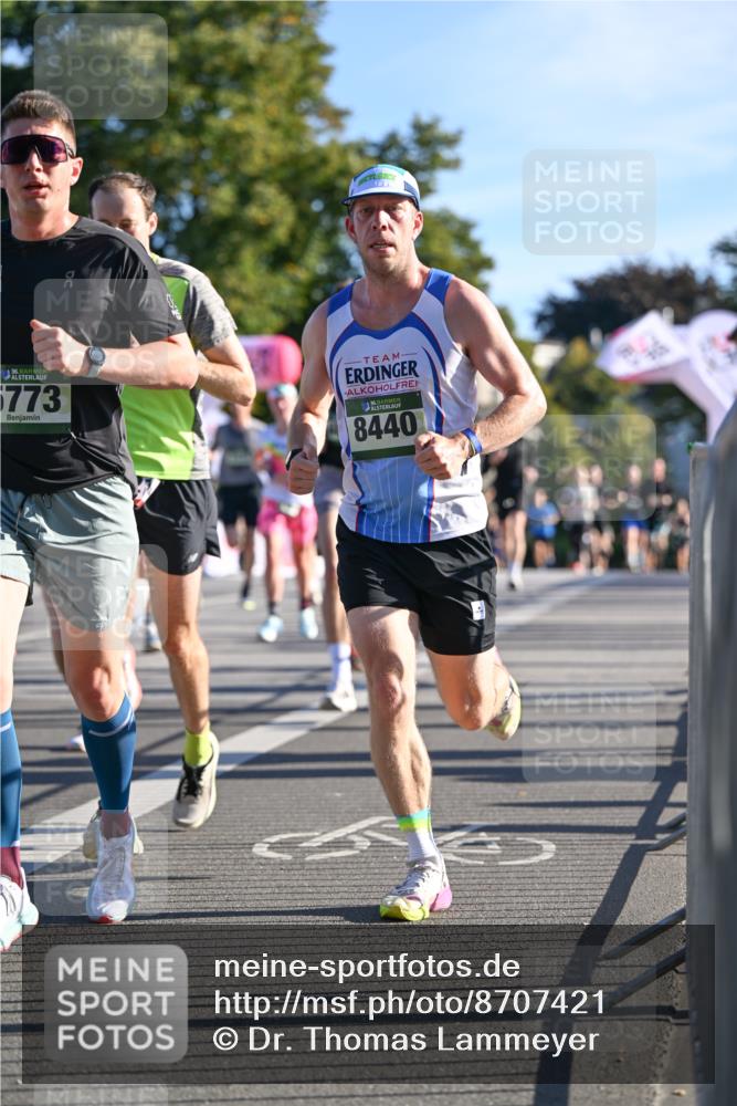 07.09.2025 - BARMER Alsterlauf Dr. Thomas Lammeyer http://msf.ph/oto/8707421 07.09.2025 09:27:38 Laufen 36, 5773, 136, 8440 meine-sportfotos.de