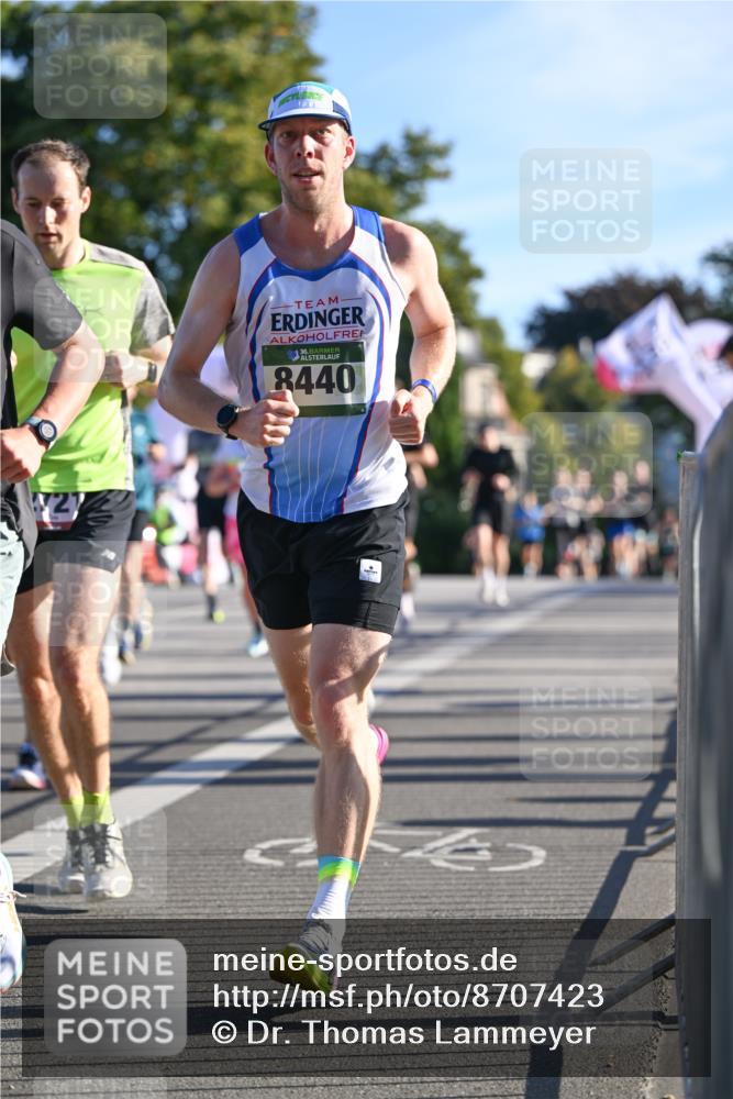 07.09.2025 - BARMER Alsterlauf Dr. Thomas Lammeyer http://msf.ph/oto/8707423 07.09.2025 09:27:38 Laufen 36, 8440 meine-sportfotos.de