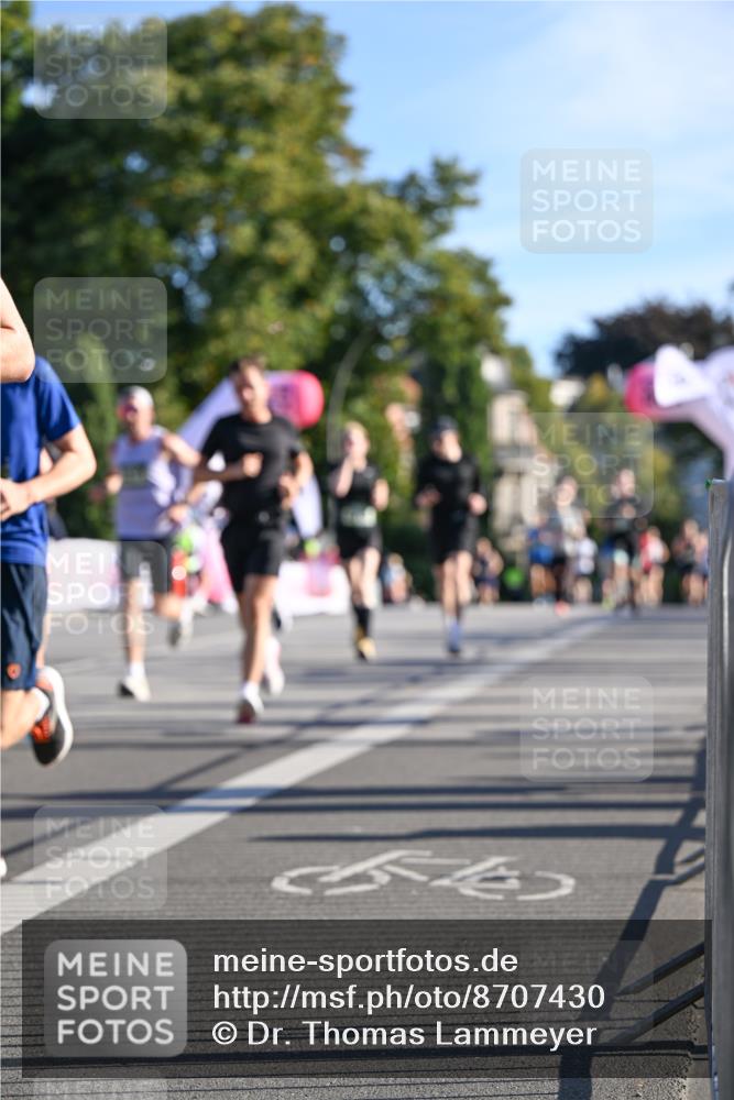 07.09.2025 - BARMER Alsterlauf Dr. Thomas Lammeyer http://msf.ph/oto/8707430 07.09.2025 09:27:40 Laufen  meine-sportfotos.de
