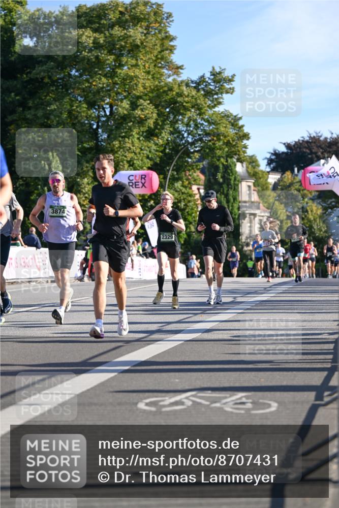 07.09.2025 - BARMER Alsterlauf Dr. Thomas Lammeyer http://msf.ph/oto/8707431 07.09.2025 09:27:40 Laufen 3874, 139, 2329, 54 meine-sportfotos.de