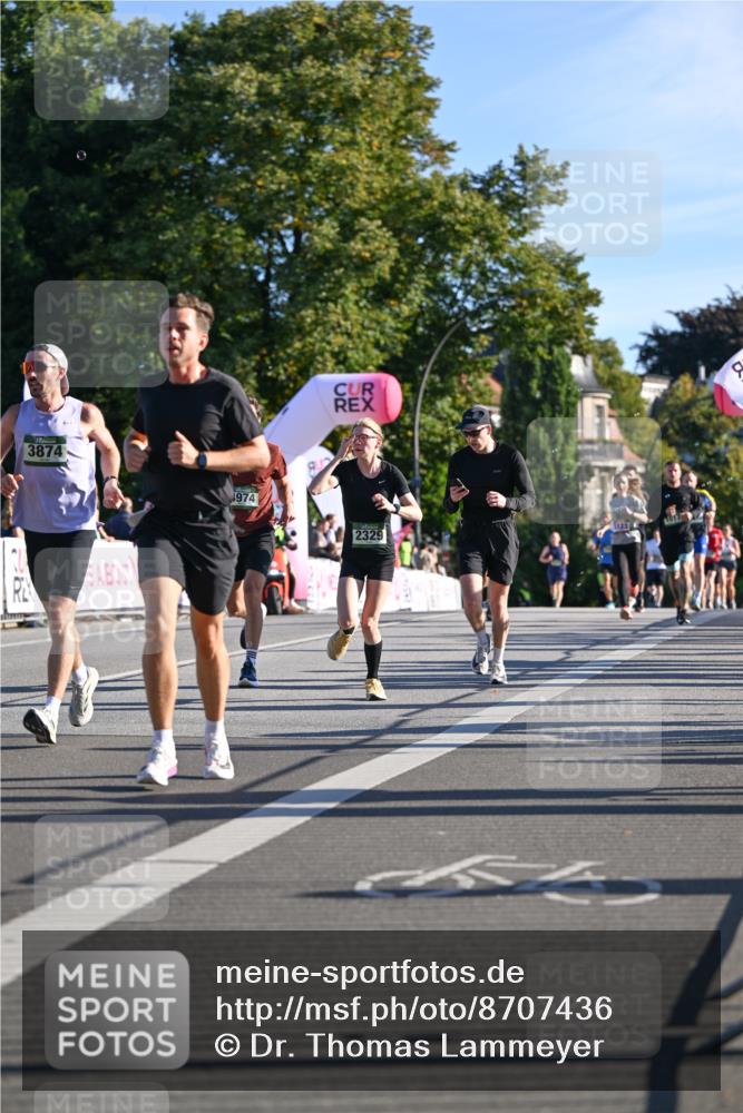 07.09.2025 - BARMER Alsterlauf Dr. Thomas Lammeyer http://msf.ph/oto/8707436 07.09.2025 09:27:41 Laufen 3874, 1974, 2329, 1017, 9 meine-sportfotos.de