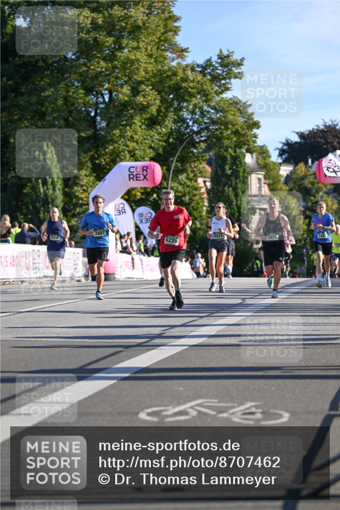 07.09.2025 - BARMER Alsterlauf Dr. Thomas Lammeyer http://msf.ph/oto/8707462 07.09.2025 09:27:50 Laufen 8316, 3981, 6229, 4821, 3916, 542, 54 meine-sportfotos.de