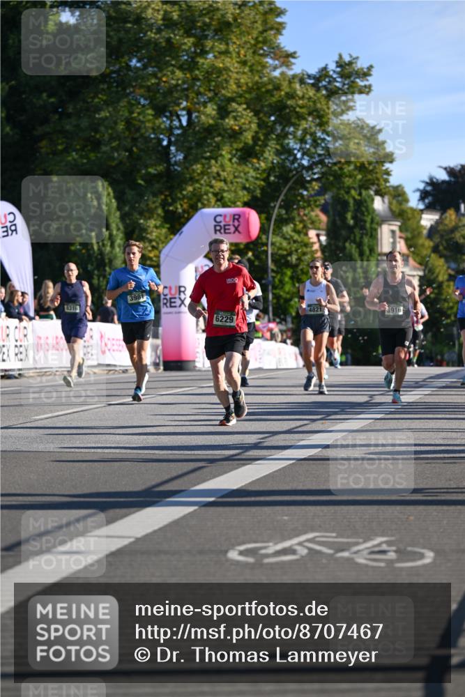07.09.2025 - BARMER Alsterlauf Dr. Thomas Lammeyer http://msf.ph/oto/8707467 07.09.2025 09:27:50 Laufen 8316, 3981, 4821, 3916, 6229, 54 meine-sportfotos.de