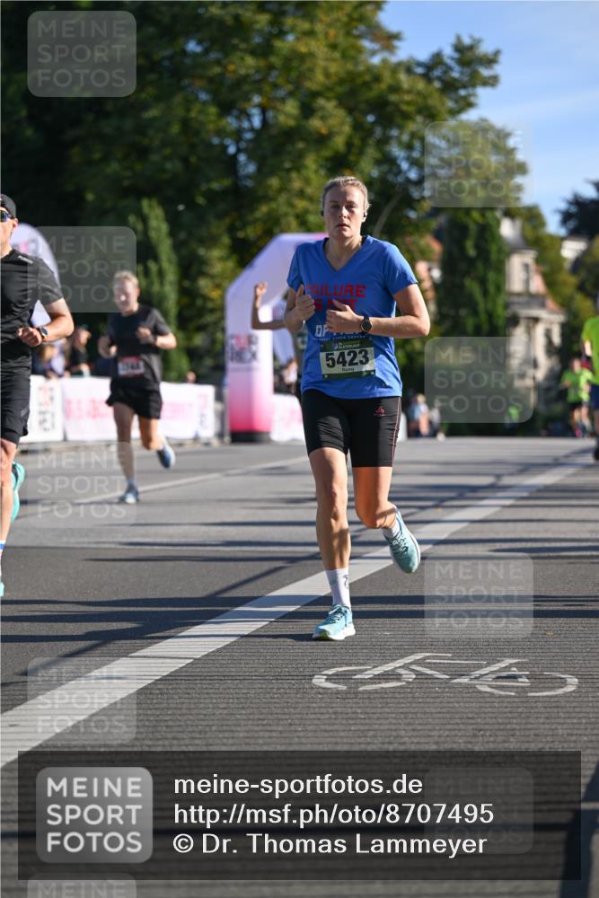 07.09.2025 - BARMER Alsterlauf Dr. Thomas Lammeyer http://msf.ph/oto/8707495 07.09.2025 09:27:55 Laufen 1346, 5423, 54 meine-sportfotos.de