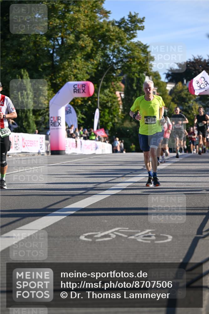 07.09.2025 - BARMER Alsterlauf Dr. Thomas Lammeyer http://msf.ph/oto/8707506 07.09.2025 09:27:58 Laufen 5355, 2380, 4784, 54 meine-sportfotos.de