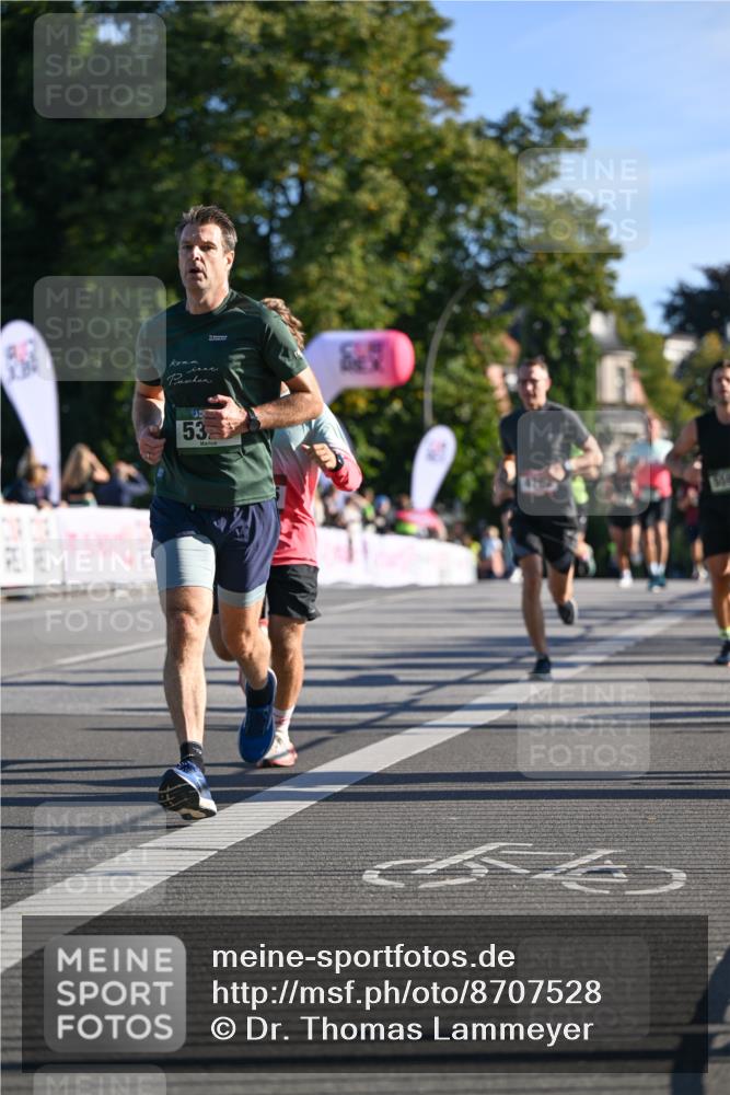 07.09.2025 - BARMER Alsterlauf Dr. Thomas Lammeyer http://msf.ph/oto/8707528 07.09.2025 09:28:02 Laufen 53 meine-sportfotos.de