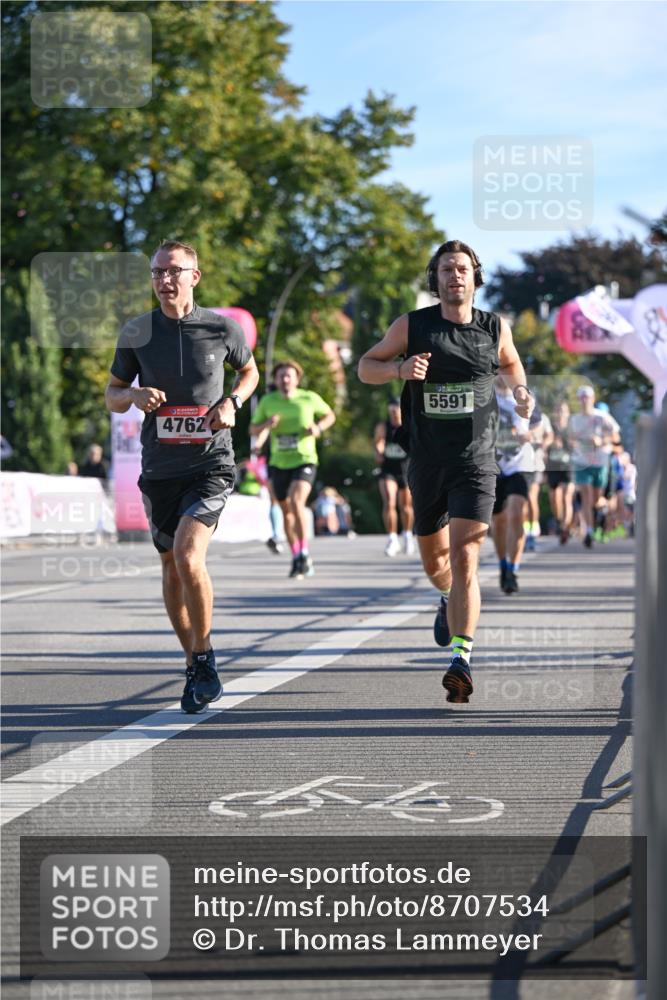 07.09.2025 - BARMER Alsterlauf Dr. Thomas Lammeyer http://msf.ph/oto/8707534 07.09.2025 09:28:03 Laufen 5591, 4762 meine-sportfotos.de