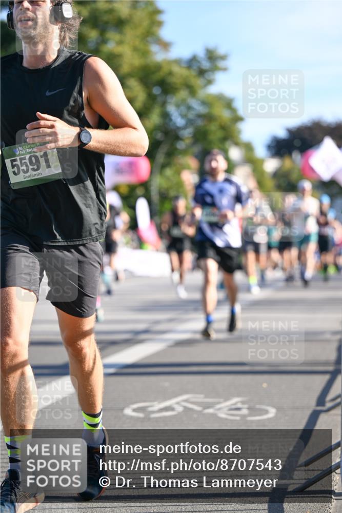 07.09.2025 - BARMER Alsterlauf Dr. Thomas Lammeyer http://msf.ph/oto/8707543 07.09.2025 09:28:05 Laufen 136, 5591 meine-sportfotos.de