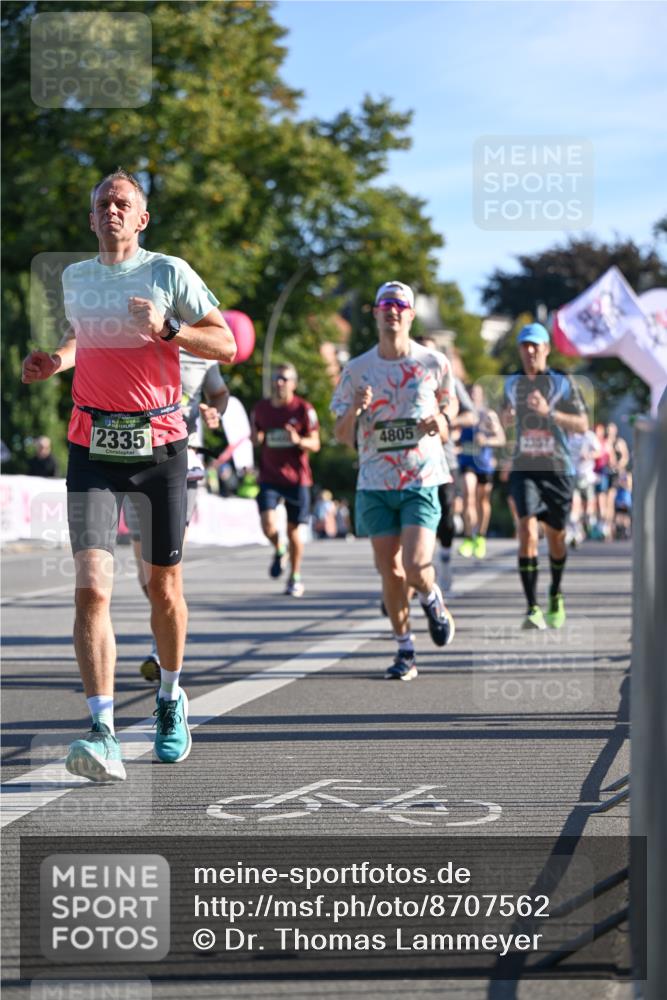 07.09.2025 - BARMER Alsterlauf Dr. Thomas Lammeyer http://msf.ph/oto/8707562 07.09.2025 09:28:09 Laufen 2335, 4805, 2357 meine-sportfotos.de