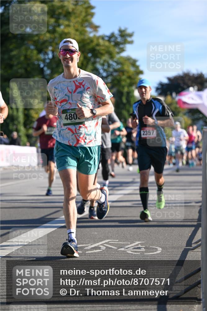 07.09.2025 - BARMER Alsterlauf Dr. Thomas Lammeyer http://msf.ph/oto/8707571 07.09.2025 09:28:10 Laufen 480, 2357 meine-sportfotos.de