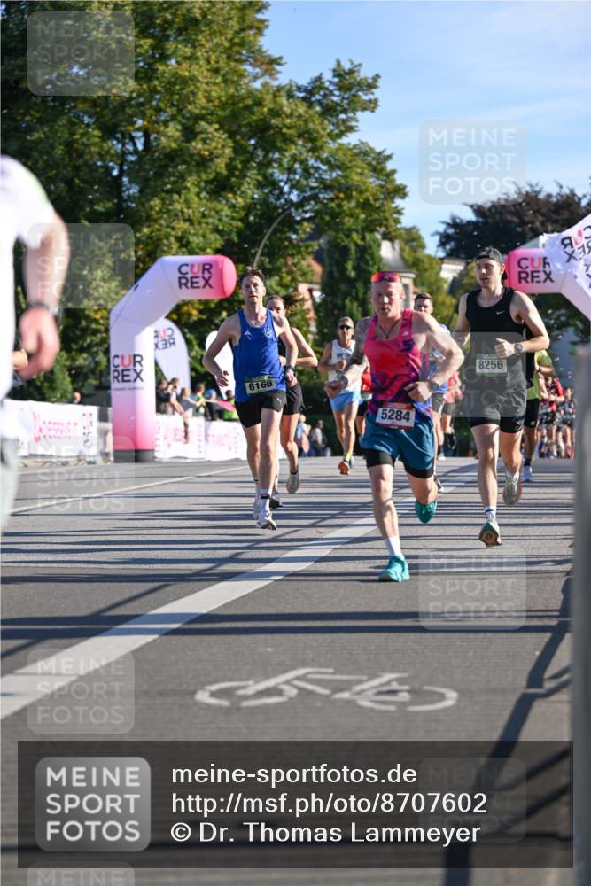 07.09.2025 - BARMER Alsterlauf Dr. Thomas Lammeyer http://msf.ph/oto/8707602 07.09.2025 09:28:17 Laufen 6166, 5284, 8256 meine-sportfotos.de