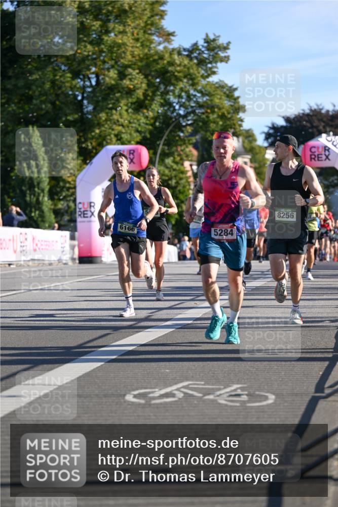 07.09.2025 - BARMER Alsterlauf Dr. Thomas Lammeyer http://msf.ph/oto/8707605 07.09.2025 09:28:17 Laufen 8256, 15, 6166, 5284 meine-sportfotos.de