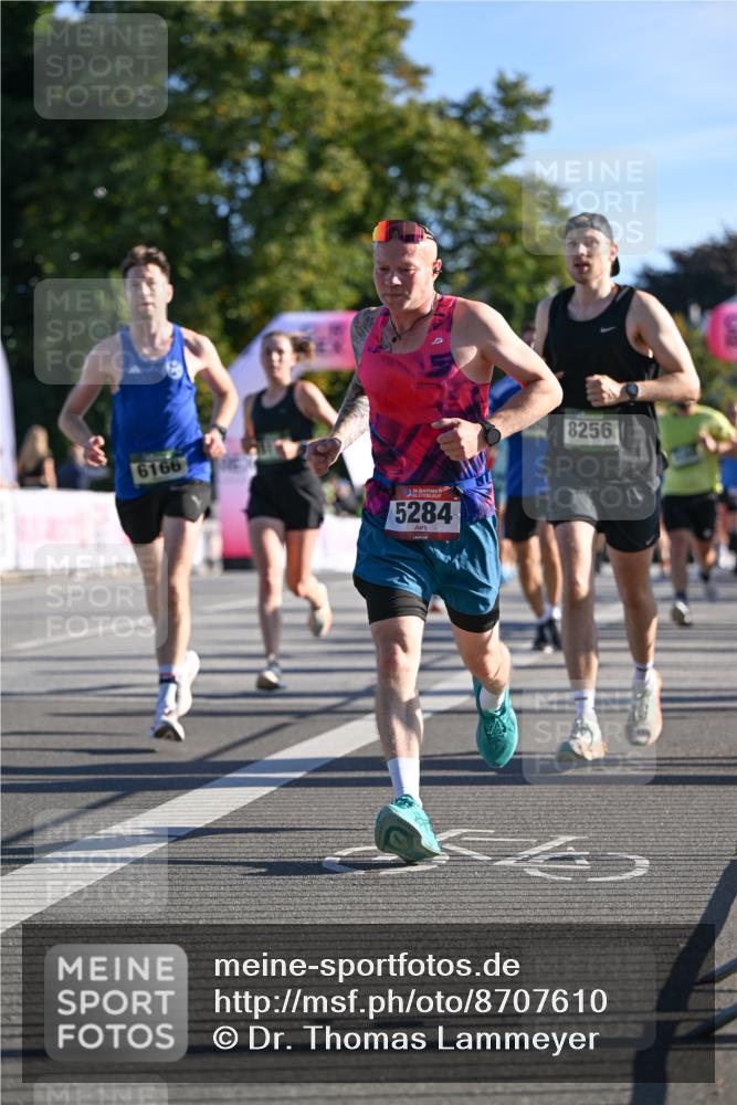 07.09.2025 - BARMER Alsterlauf Dr. Thomas Lammeyer http://msf.ph/oto/8707610 07.09.2025 09:28:18 Laufen 3, 6166, 136, 5284, 8256 meine-sportfotos.de