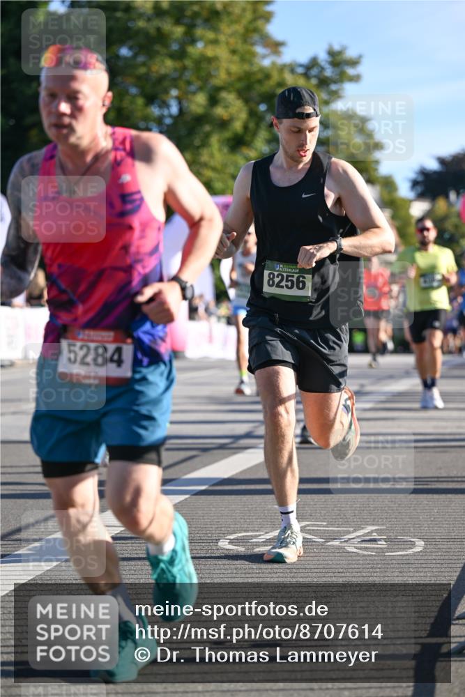 07.09.2025 - BARMER Alsterlauf Dr. Thomas Lammeyer http://msf.ph/oto/8707614 07.09.2025 09:28:19 Laufen 5284, 36, 8256 meine-sportfotos.de