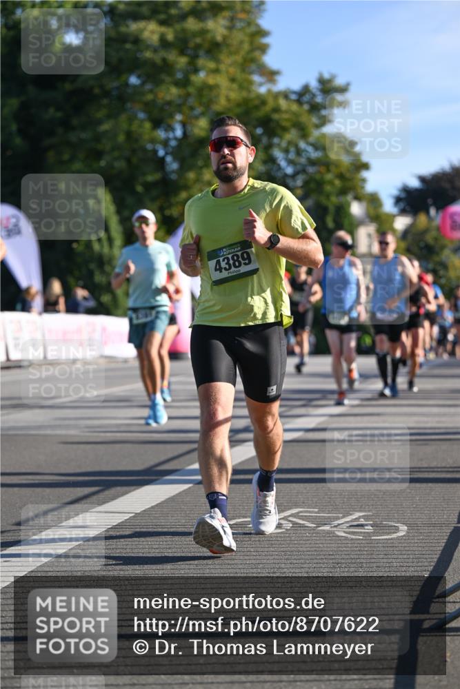 07.09.2025 - BARMER Alsterlauf Dr. Thomas Lammeyer http://msf.ph/oto/8707622 07.09.2025 09:28:22 Laufen 4389 meine-sportfotos.de