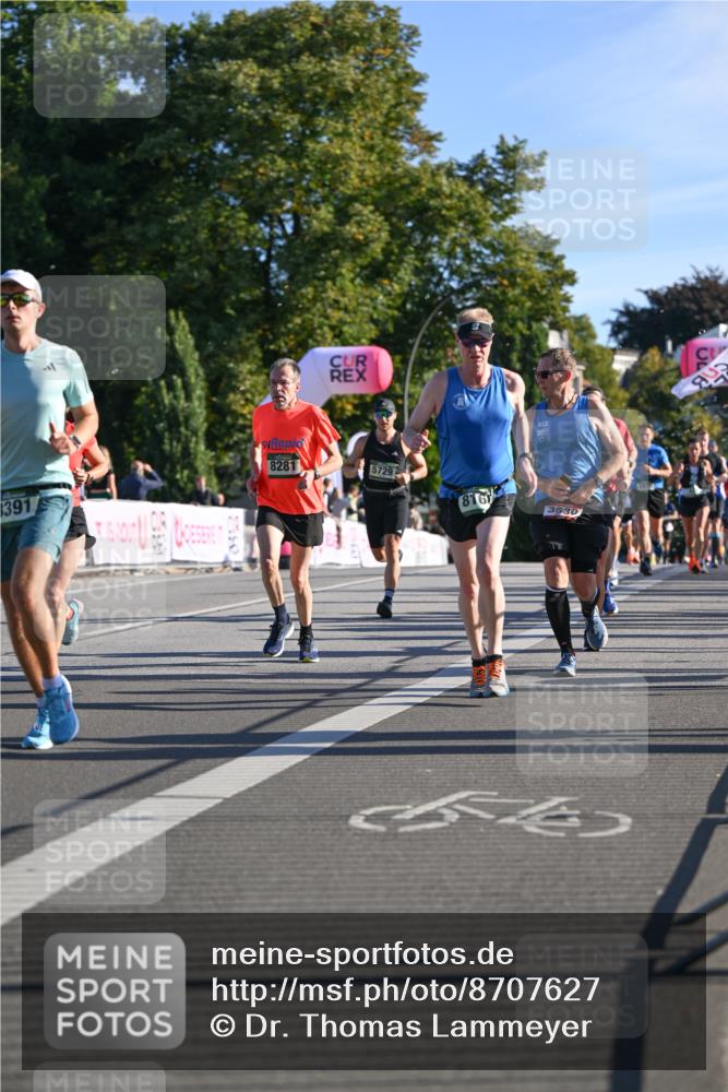 07.09.2025 - BARMER Alsterlauf Dr. Thomas Lammeyer http://msf.ph/oto/8707627 07.09.2025 09:28:23 Laufen 3391, 8281, 5729, 816, 3530, 54 meine-sportfotos.de