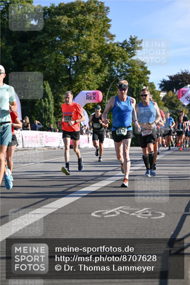 07.09.2025 - BARMER Alsterlauf Dr. Thomas Lammeyer http://msf.ph/oto/8707628 07.09.2025 09:28:23 Laufen 8281, 5729, 816, 3530 meine-sportfotos.de