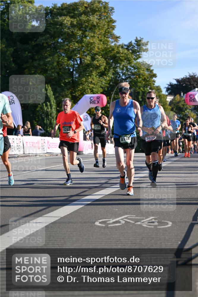 07.09.2025 - BARMER Alsterlauf Dr. Thomas Lammeyer http://msf.ph/oto/8707629 07.09.2025 09:28:24 Laufen 8281, 5729, 816, 3530 meine-sportfotos.de