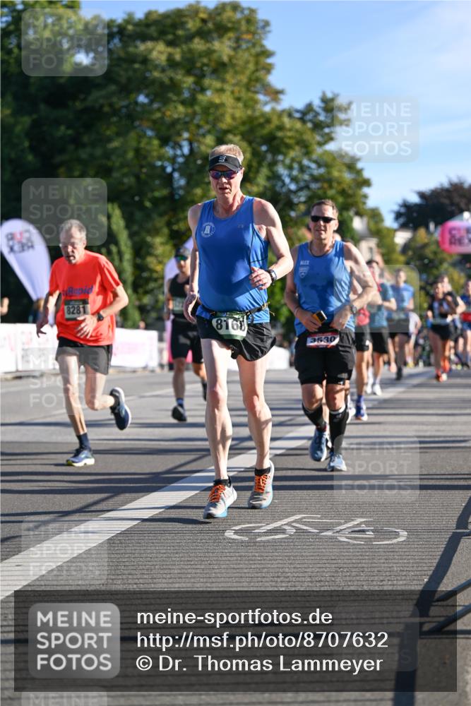 07.09.2025 - BARMER Alsterlauf Dr. Thomas Lammeyer http://msf.ph/oto/8707632 07.09.2025 09:28:24 Laufen 8281, 8163, 3530 meine-sportfotos.de