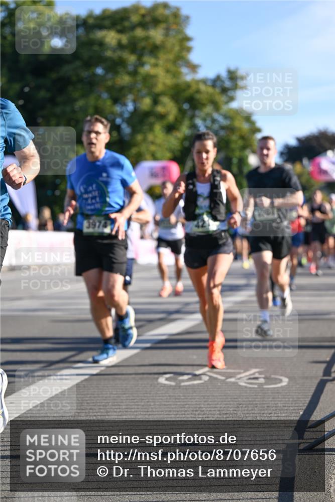 07.09.2025 - BARMER Alsterlauf Dr. Thomas Lammeyer http://msf.ph/oto/8707656 07.09.2025 09:28:29 Laufen 3974 meine-sportfotos.de