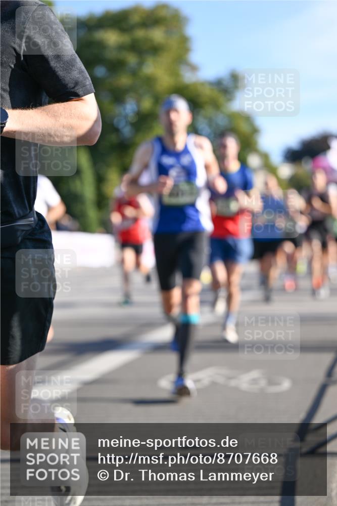 07.09.2025 - BARMER Alsterlauf Dr. Thomas Lammeyer http://msf.ph/oto/8707668 07.09.2025 09:28:31 Laufen  meine-sportfotos.de
