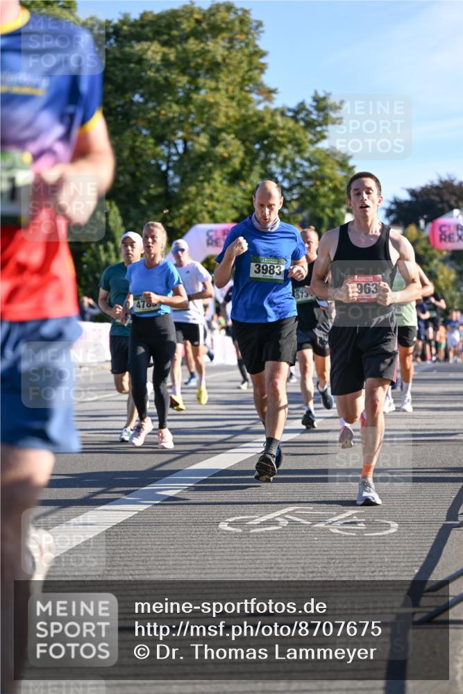 07.09.2025 - BARMER Alsterlauf Dr. Thomas Lammeyer http://msf.ph/oto/8707675 07.09.2025 09:28:33 Laufen 478, 3983, 963 meine-sportfotos.de