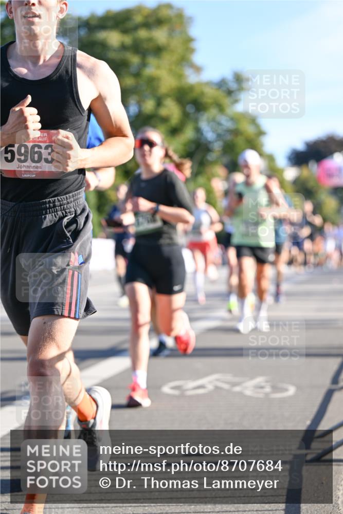 07.09.2025 - BARMER Alsterlauf Dr. Thomas Lammeyer http://msf.ph/oto/8707684 07.09.2025 09:28:35 Laufen 5963, 444 meine-sportfotos.de