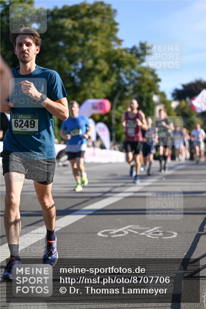 07.09.2025 - BARMER Alsterlauf Dr. Thomas Lammeyer http://msf.ph/oto/8707706 07.09.2025 09:28:38 Laufen 36, 6249 meine-sportfotos.de
