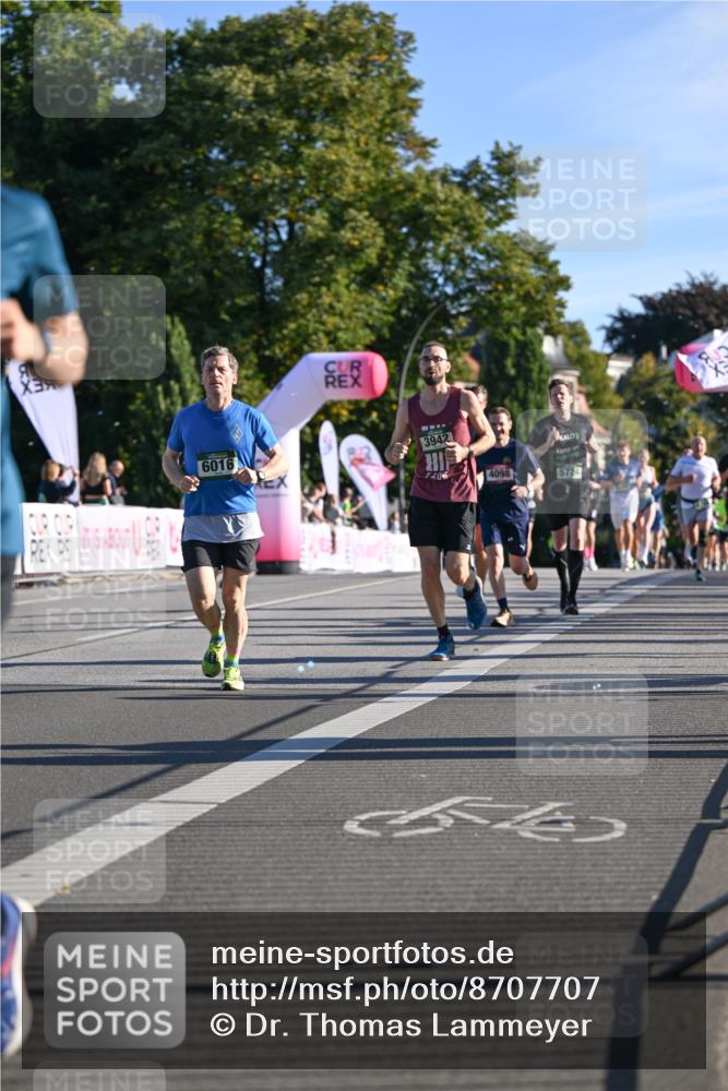 07.09.2025 - BARMER Alsterlauf Dr. Thomas Lammeyer http://msf.ph/oto/8707707 07.09.2025 09:28:39 Laufen 6016, 3942, 4098, 5724, 54 meine-sportfotos.de