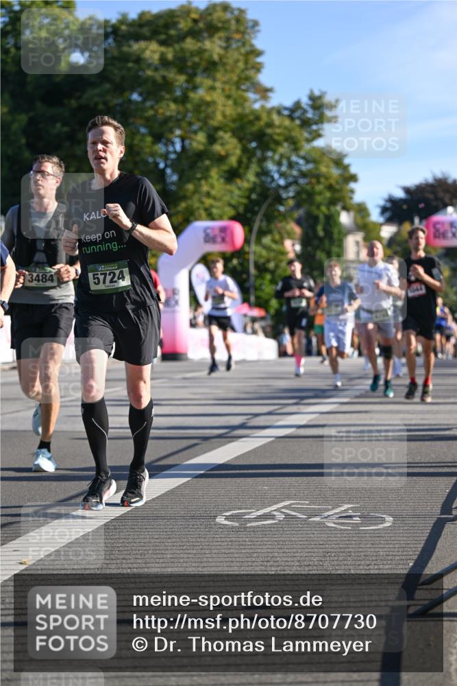 07.09.2025 - BARMER Alsterlauf Dr. Thomas Lammeyer http://msf.ph/oto/8707730 07.09.2025 09:28:42 Laufen 3484, 5724 meine-sportfotos.de