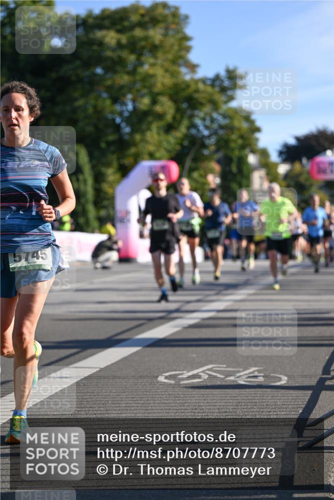07.09.2025 - BARMER Alsterlauf Dr. Thomas Lammeyer http://msf.ph/oto/8707773 07.09.2025 09:28:49 Laufen 5745 meine-sportfotos.de
