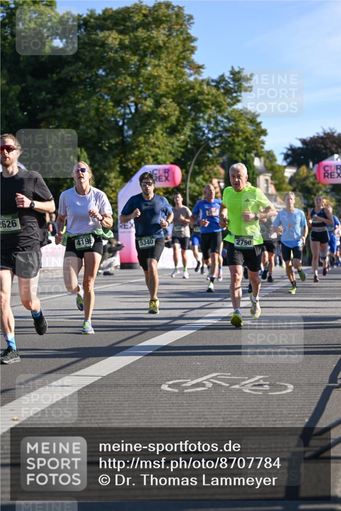 07.09.2025 - BARMER Alsterlauf Dr. Thomas Lammeyer http://msf.ph/oto/8707784 07.09.2025 09:28:51 Laufen 2626, 4196, 5340, 2790, 53 meine-sportfotos.de