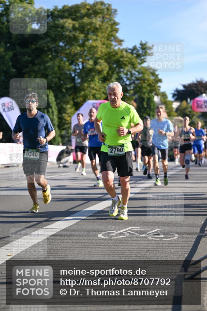 07.09.2025 - BARMER Alsterlauf Dr. Thomas Lammeyer http://msf.ph/oto/8707792 07.09.2025 09:28:52 Laufen 5340, 2790 meine-sportfotos.de