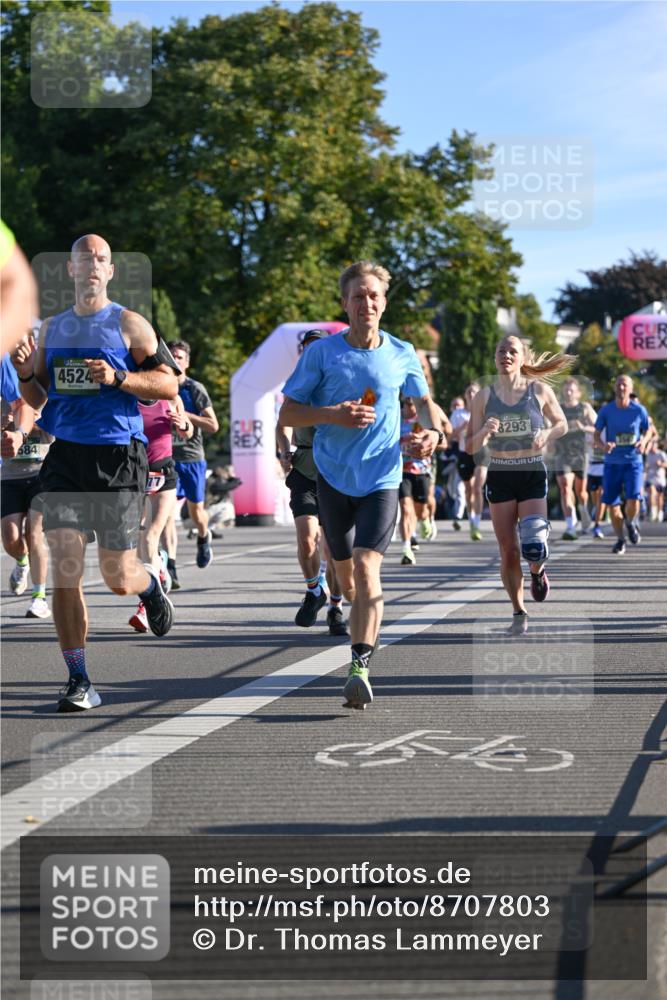 07.09.2025 - BARMER Alsterlauf Dr. Thomas Lammeyer http://msf.ph/oto/8707803 07.09.2025 09:28:54 Laufen 4524, 8293, 54 meine-sportfotos.de