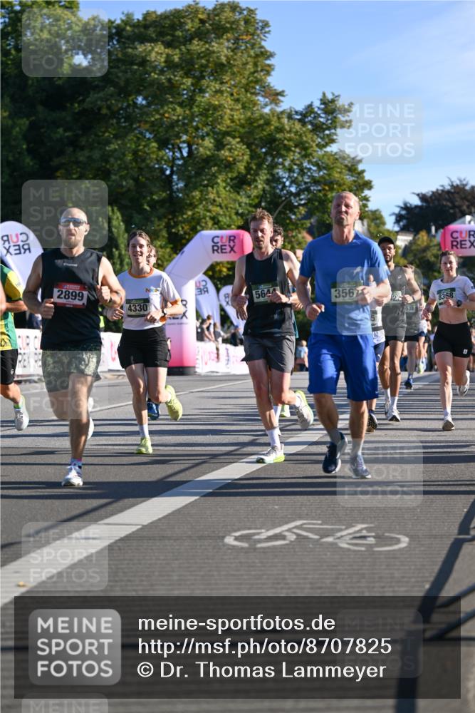 07.09.2025 - BARMER Alsterlauf Dr. Thomas Lammeyer http://msf.ph/oto/8707825 07.09.2025 09:28:58 Laufen 2899, 4330, 5644, 356, 8358, 554 meine-sportfotos.de