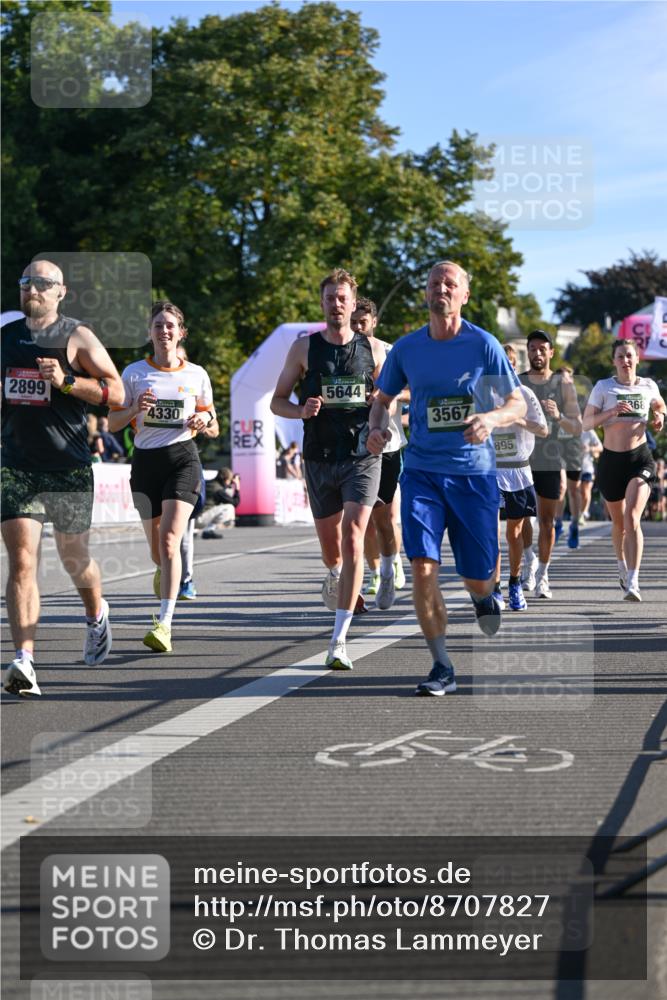 07.09.2025 - BARMER Alsterlauf Dr. Thomas Lammeyer http://msf.ph/oto/8707827 07.09.2025 09:28:58 Laufen 2899, 4330, 5644, 3567, 895, 54, 368 meine-sportfotos.de