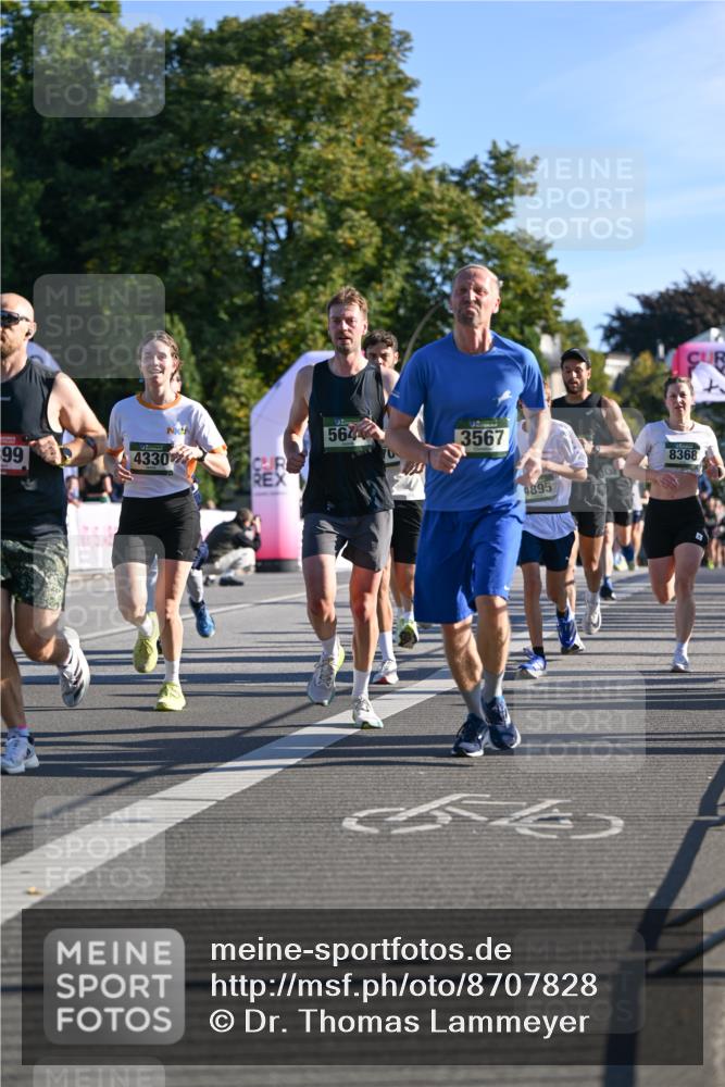 07.09.2025 - BARMER Alsterlauf Dr. Thomas Lammeyer http://msf.ph/oto/8707828 07.09.2025 09:28:59 Laufen 99, 4330, 564, 3567, 4895, 8368, 59 meine-sportfotos.de