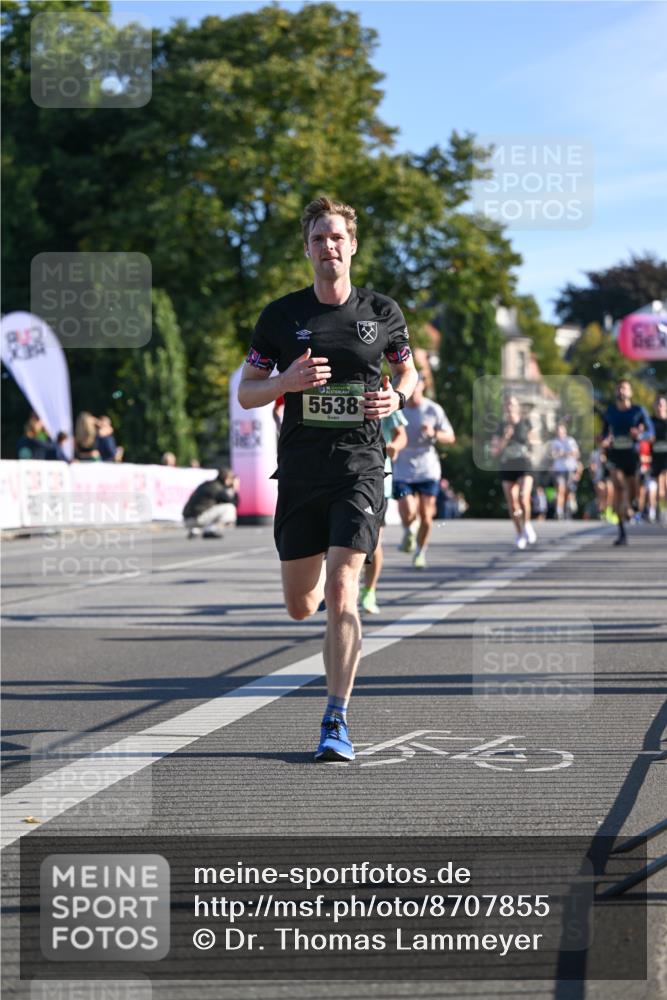 07.09.2025 - BARMER Alsterlauf Dr. Thomas Lammeyer http://msf.ph/oto/8707855 07.09.2025 09:29:03 Laufen 5538 meine-sportfotos.de