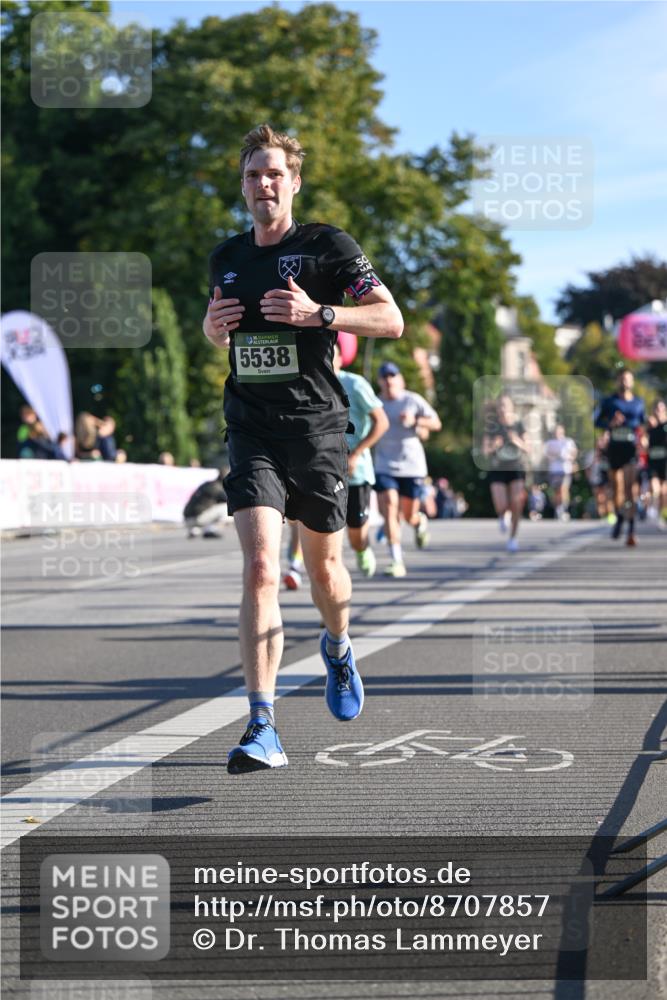 07.09.2025 - BARMER Alsterlauf Dr. Thomas Lammeyer http://msf.ph/oto/8707857 07.09.2025 09:29:03 Laufen 5538 meine-sportfotos.de