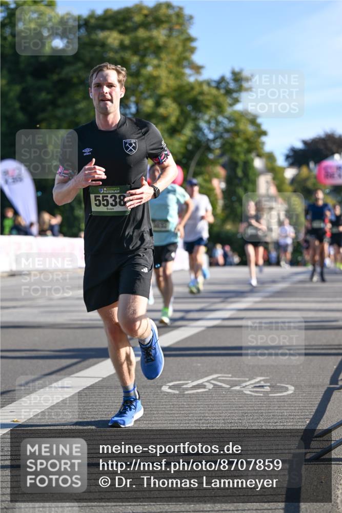 07.09.2025 - BARMER Alsterlauf Dr. Thomas Lammeyer http://msf.ph/oto/8707859 07.09.2025 09:29:04 Laufen 136, 5538, 5544 meine-sportfotos.de