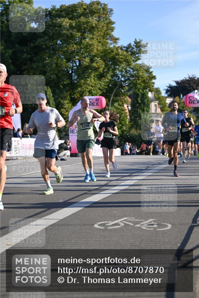 07.09.2025 - BARMER Alsterlauf Dr. Thomas Lammeyer http://msf.ph/oto/8707870 07.09.2025 09:29:06 Laufen 5208, 5470, 54, 8454, 3544 meine-sportfotos.de